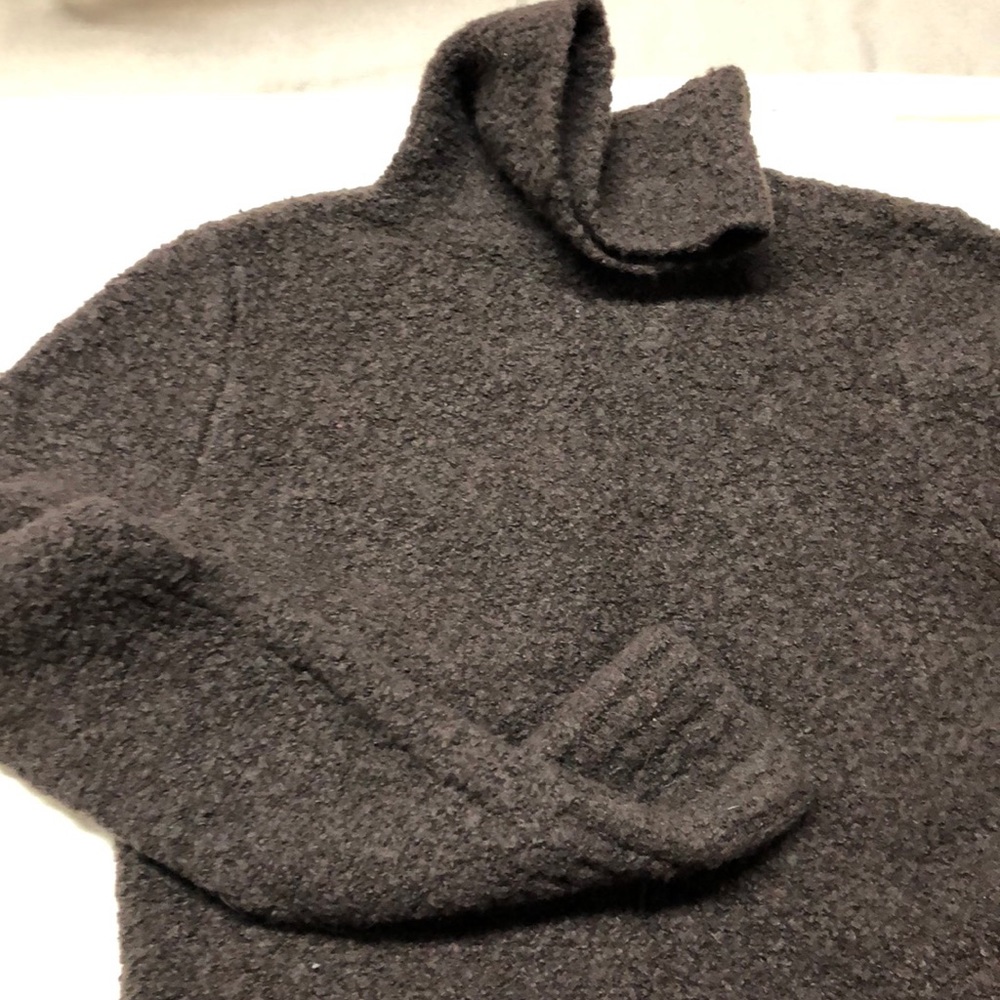 - Turtleneck sweaters Dark Brown size large